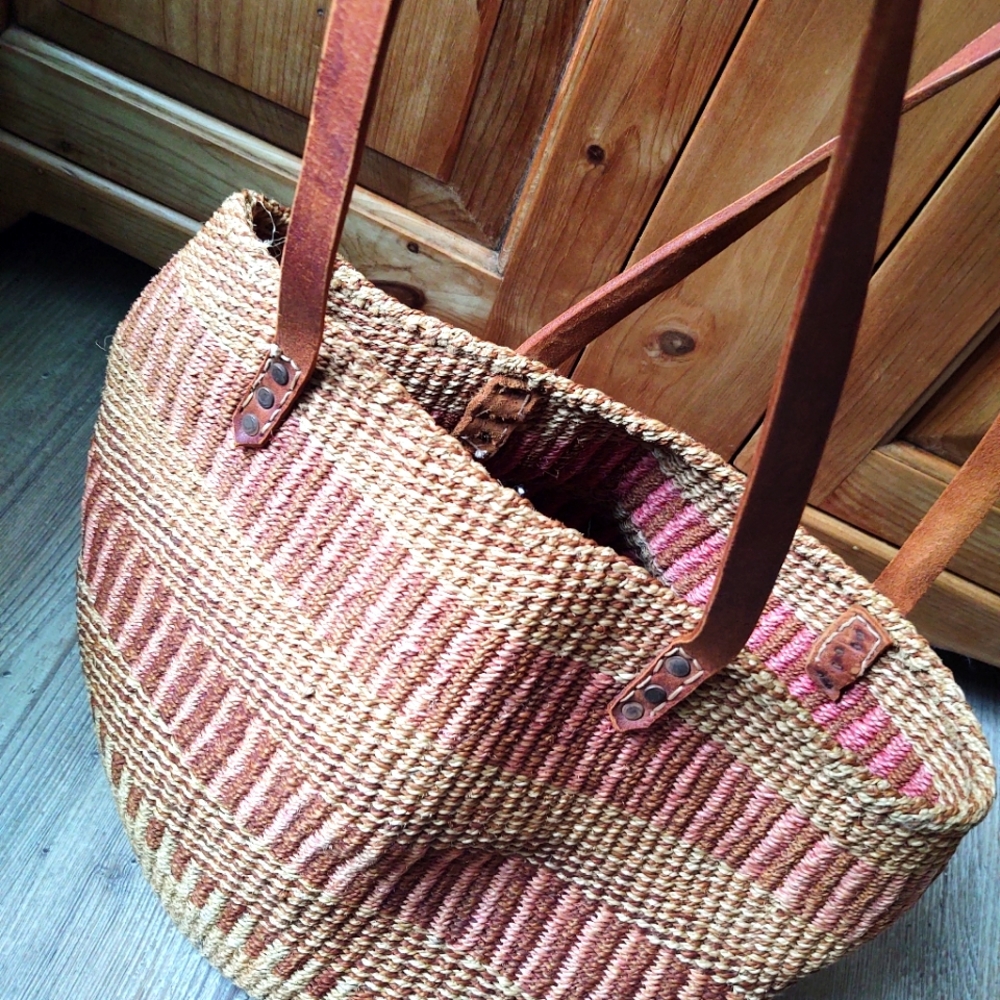 Vintage jute bucket bag